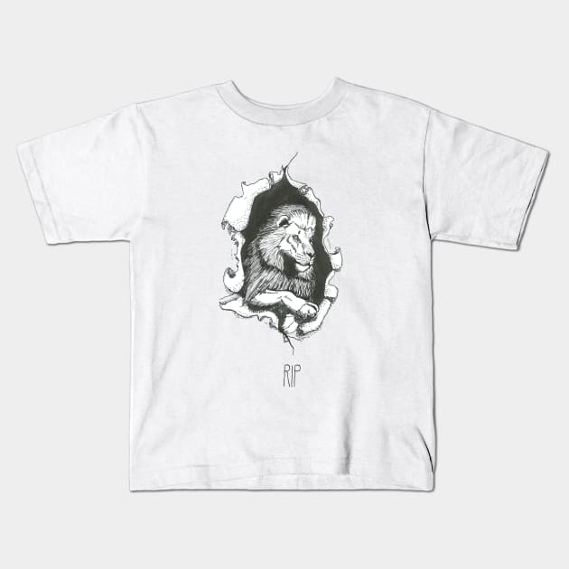 Lion attack Kids T-Shirt by Créa'RiBo